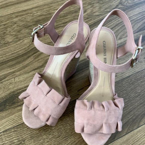 Gianni Bini KENLEYY Suede wedge, Size 7 - Picture 3 of 13